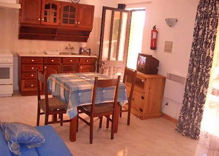 Casa Rosa Montes Burgau